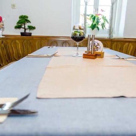 Taverna Unik Saaldorf ภายนอก รูปภาพ